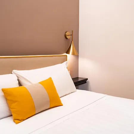فندق Del Conte