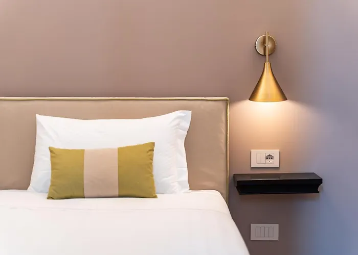 Del Conte Отель