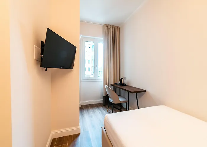 Del Conte Отель 3*